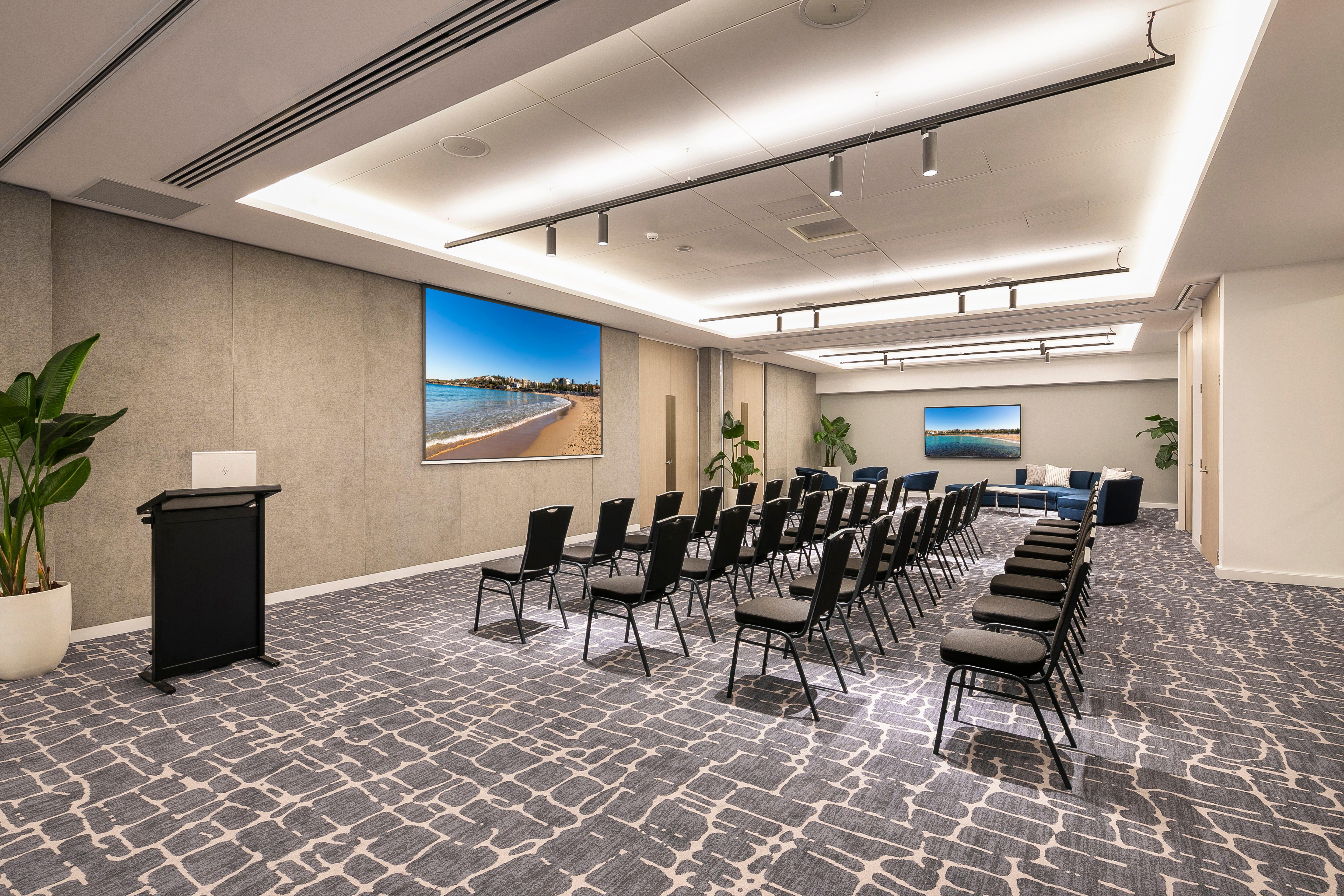 Crowne Plaza Sydney By Ihg Hotel 4*